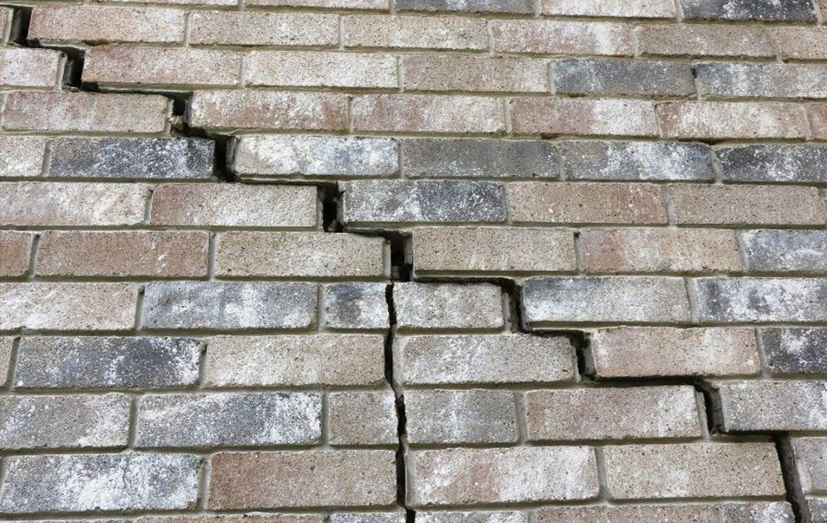 cracked wall